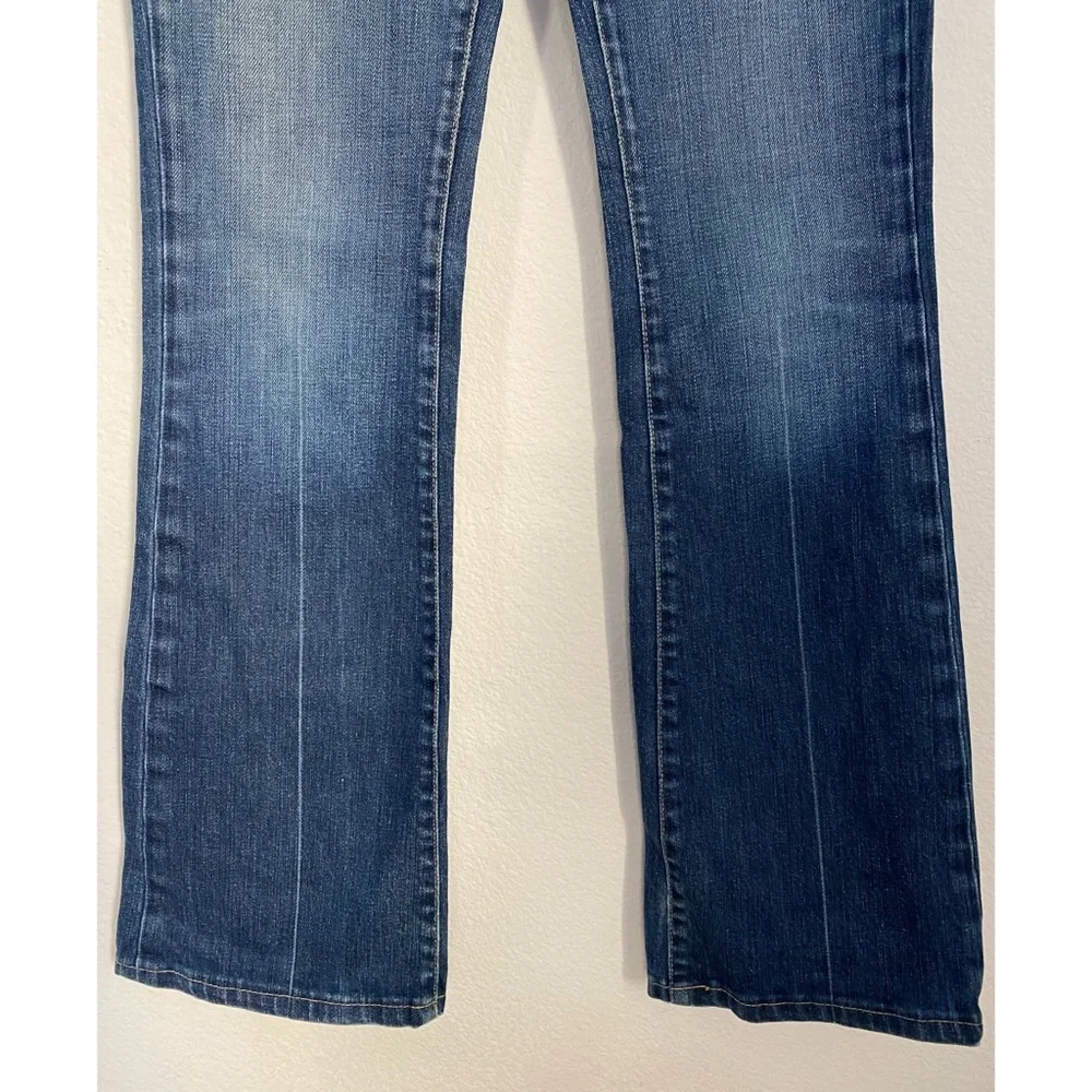 PAIGE • Laurel Canyon Low Rise Bootcut Blue Jeans - Picture 10 of 16